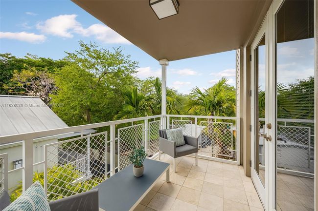 305 - 3540 Main Hwy, Condo with 2 bedrooms, 2 bathrooms and null parking in Coconut Grove FL | Image 16