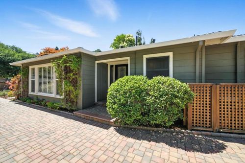 641 10th Ave, Menlo Park, CA, 94025-1807 | Card Image
