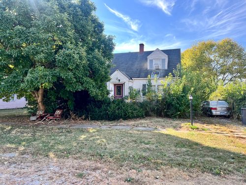 202 Clark St, Sidell, IL, 61876-1030 | Card Image