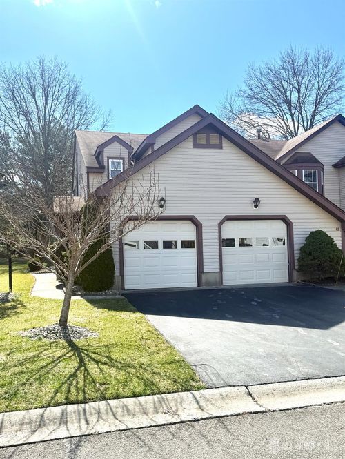 d-8 Ingram Dr, Monroe, NJ, 08831-5238 | Card Image