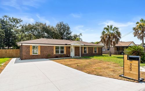 909 Louisiana Ave, Lynn Haven, FL, 32444-1948 | Card Image