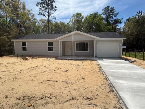 8 Sequoia Drive Crse, Ocklawaha, FL, 32179-4307 | Card Image