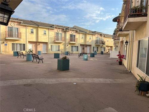 unit-7-12375 Osborne Pl, Pacoima, CA, 91331-2098 | Card Image