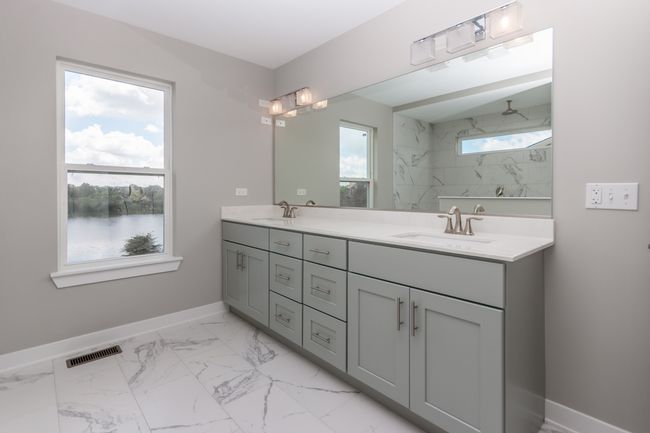 253 Frances Dr, House other with 4 bedrooms, 3 bathrooms and 3 parking in Grayslake IL | Image 11