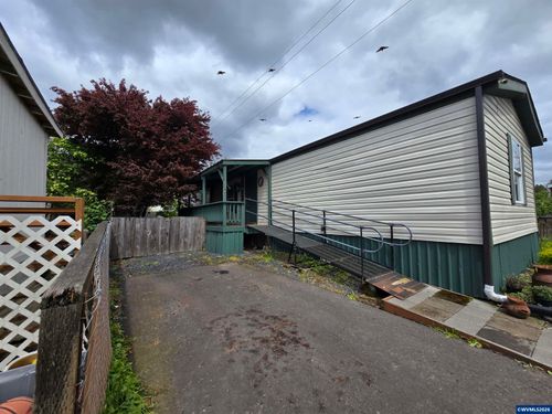 1530 Tamarack St, Sweet Home, OR, 97386-1088 | Card Image