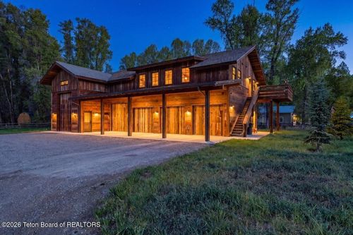3725 Zach Ln, Wilson, WY, 83014 | Card Image