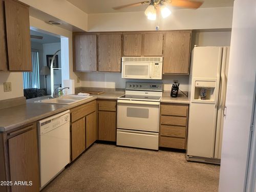 10923 W Thunderbird Blvd, Sun City, AZ, 85351-2523 | Card Image