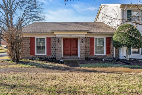 m301-8300 Sawyer Brown Rd, Nashville, TN, 37221 | Card Image