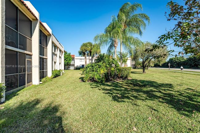 APT-103 - 16431 Blatt Blvd, Condo with 2 bedrooms, 2 bathrooms and null parking in Weston FL | Image 22