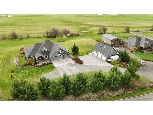 8205 Ne 179th St, Battle Ground, WA, 98604-5273 | Card Image