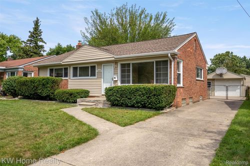 33038 Sheridan St, Garden City, MI, 48135-1070 | Card Image