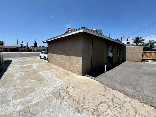 200 N Brookhurst St, Anaheim, CA, 92801-5606 | Card Image