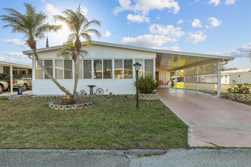 6719 Canterbury Dr Ne, WINTER HAVEN, FL, 33881-9551 | Card Image