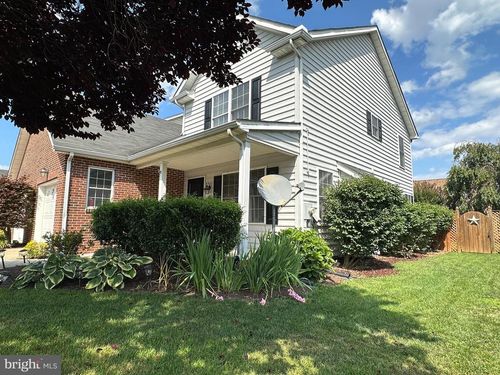 2066 Honeysuckle Ln, WINCHESTER, VA, 22601-2867 | Card Image