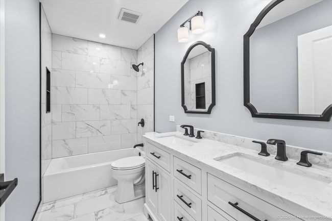 8826 Willow Rd, House other with 3 bedrooms, 2 bathrooms and 2 parking in Hickory Hills IL | Image 11