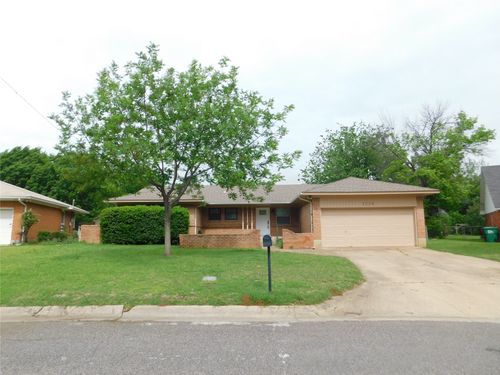 1228 Bryn Mawr Pl, Denton, TX, 76201-1714 | Card Image