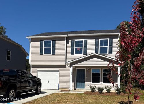 105 W Highland Ave, Kinston, NC, 28501-2817 | Card Image