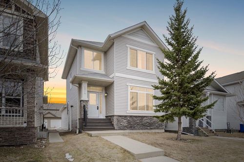 274 Thrush St, Fort Mcmurray, AB, T9K0L8 | Card Image