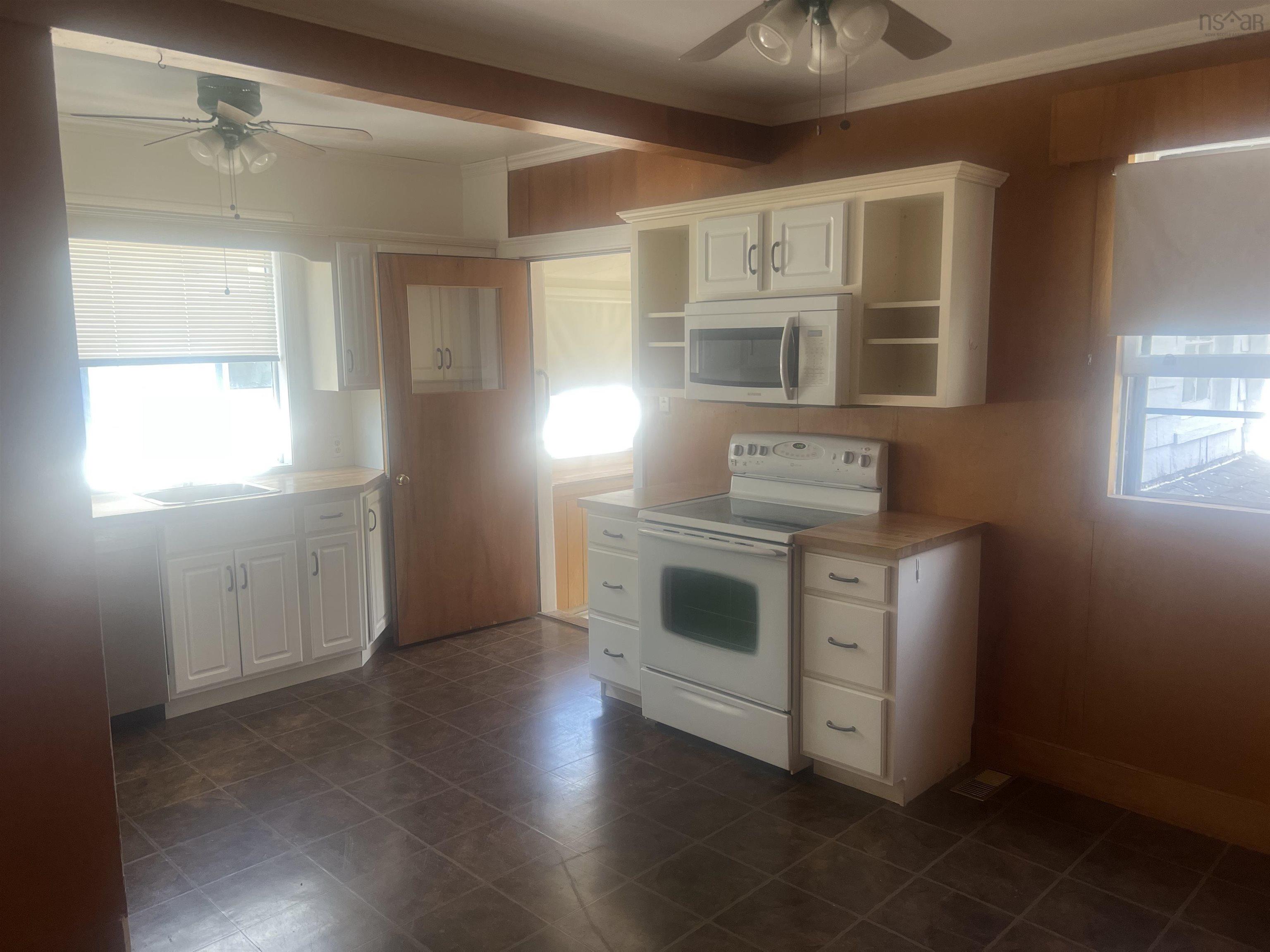 Residential Income in Kentville 4