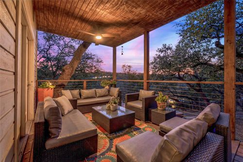 5600 Blueridge Ct, Austin, TX, 78731-2638 | Card Image