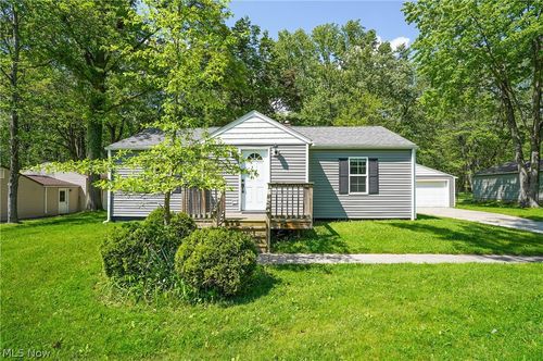 1987 King Dr, Stow, OH, 44224-2634 | Card Image