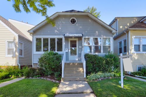 4444 N Newland Ave, Harwood Heights, IL, 60706-4834 | Card Image