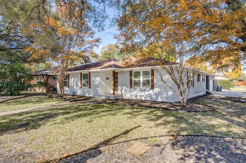 6353 E Lovers Ln, Dallas, TX, 75214-2032 | Card Image