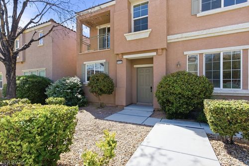 9028 Retro Ct, Las Vegas, NV, 89149-3093 | Card Image