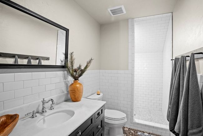 792 Langes Mill Rd, Home with 3 bedrooms, 3 bathrooms and null parking in Doss TX | Image 52