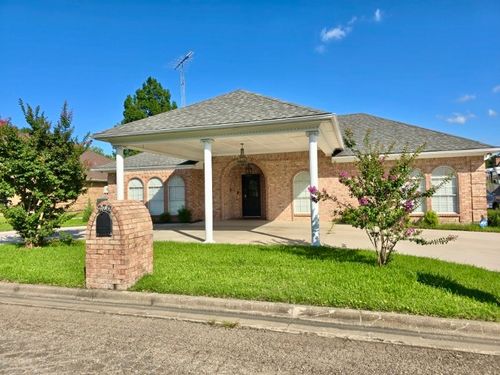 904 Greenleaf Dr, Mexia, TX, 76667-3835 | Card Image