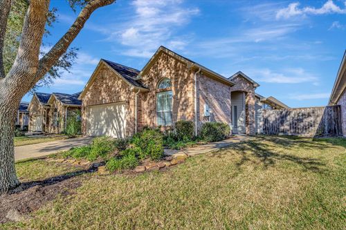 1619 Berlino Dr, Pearland, TX, 77581-7571 | Card Image