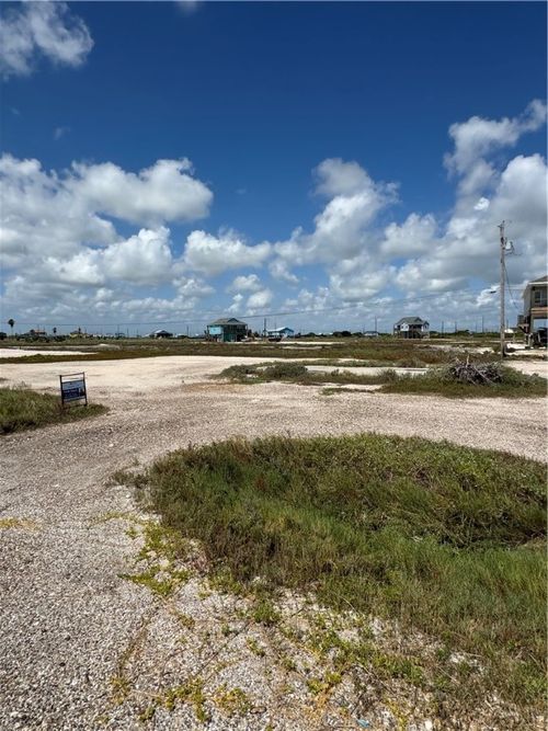 324 Swordfish Dr, Rockport, TX, 78382-9351 | Card Image