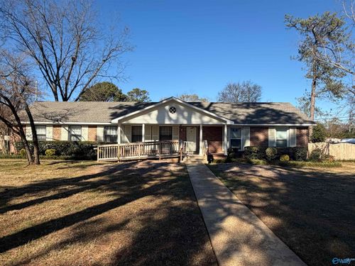 1303 Club View Dr Nw, Huntsville, AL, 35816-1517 | Card Image