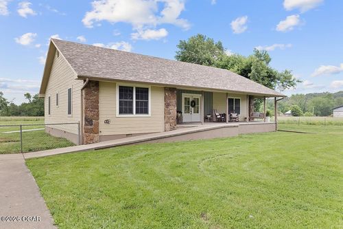 91 Kay Ln, Anderson, MO, 64831-1523 | Card Image