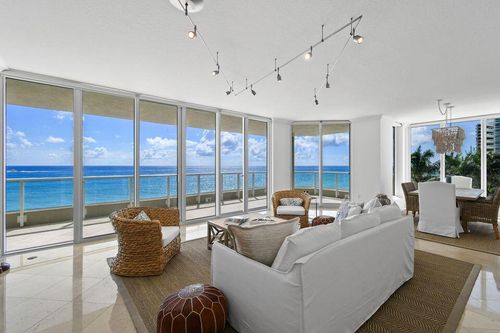 apt-402-5050 N Ocean Dr, Riviera Beach, FL, 33404-2572 | Card Image