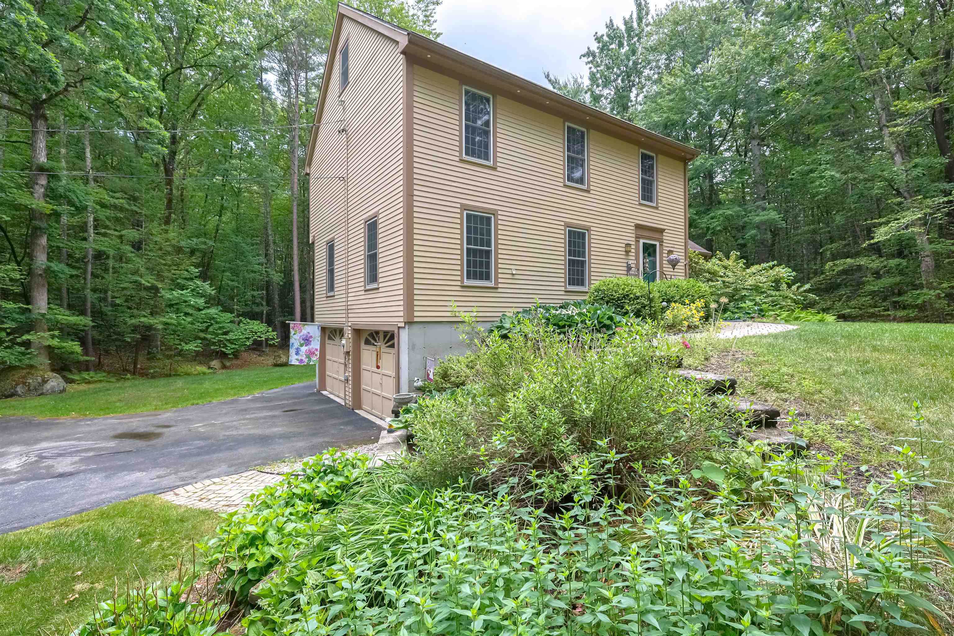 Residential in Mont Vernon 2