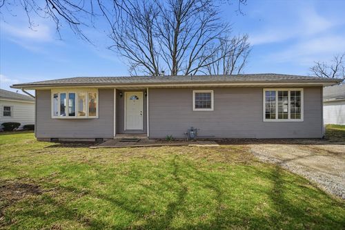 107 Verry St, Armington, IL, 61721-9253 | Card Image