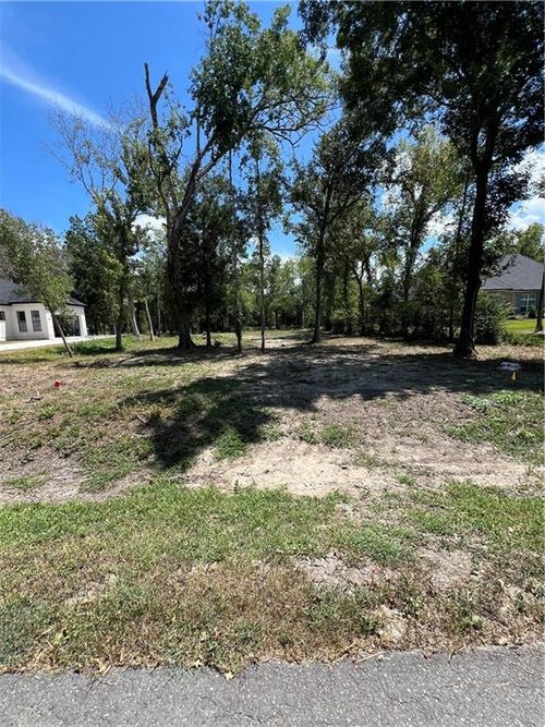 16 Arbor Ln, New Orleans, LA, 70131-2552 | Card Image