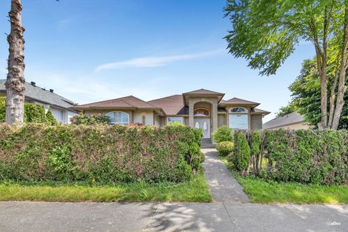 5796 168 St, Surrey, BC, V3S3X6 | Card Image