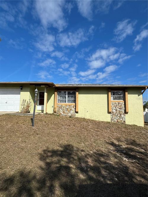 4 New North Ct, Beverly Hills, FL, 34465-3757 | Card Image