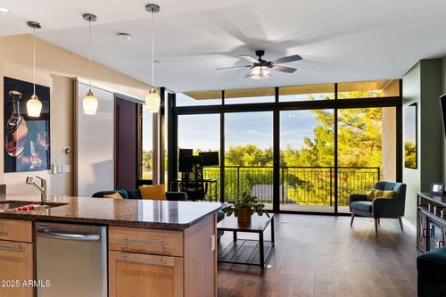 360-208 W Portland St, Phoenix, AZ, 85003-5452 | Card Image
