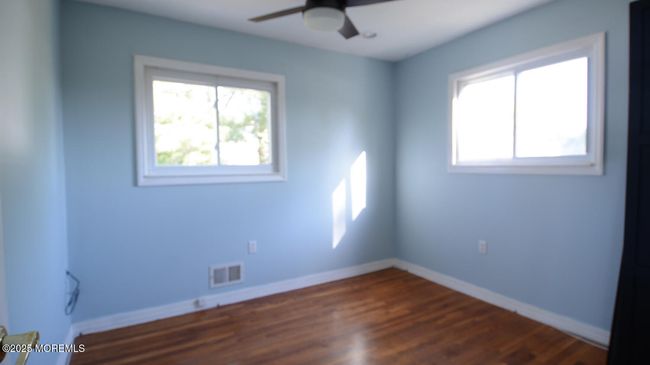 Hardwood Floors, corner closet. | Image 22