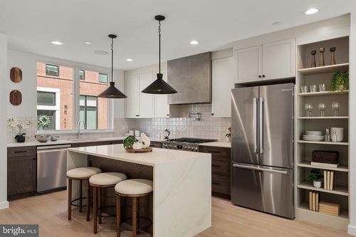 954 N 6th St, PHILADELPHIA, PA, 19123-1458 | Card Image