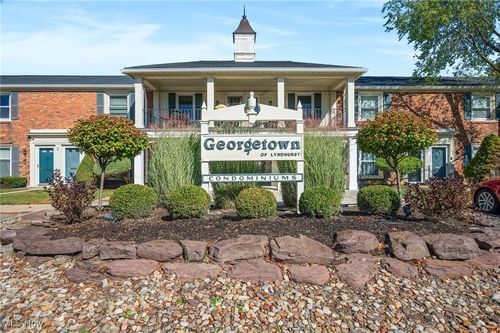 5814 Tiffany Ct, Lyndhurst, OH, 44124-4021 | Card Image