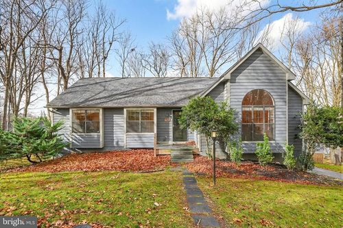 7011 Fox Chase Rd, New Market, MD, 21774-6939 | Card Image