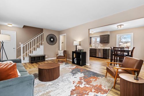 3900 W Kiley Avenue, Milwaukee, WI, 53209 | Card Image