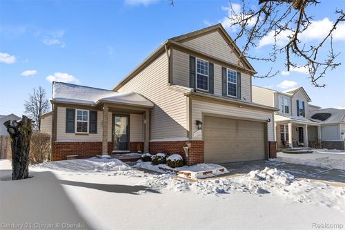 7164 Richmond Dr, Ypsilanti, MI, 48197-3075 | Card Image