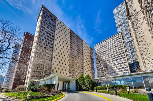 1221-3950 N Lake Shore Dr, Chicago, IL, 60613-3428 | Card Image