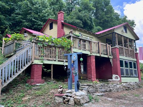 9950 Chestnut Ridge Rd, Eidson, TN, 37731-7315 | Card Image