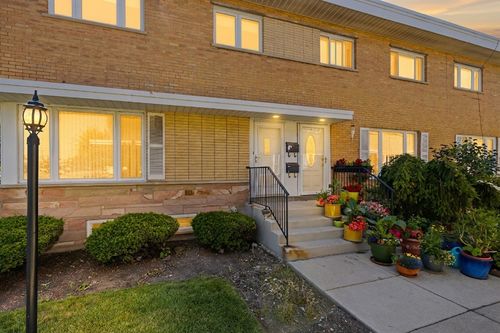 a-7862 W Lawrence Ave, Norridge, IL, 60706-3271 | Card Image